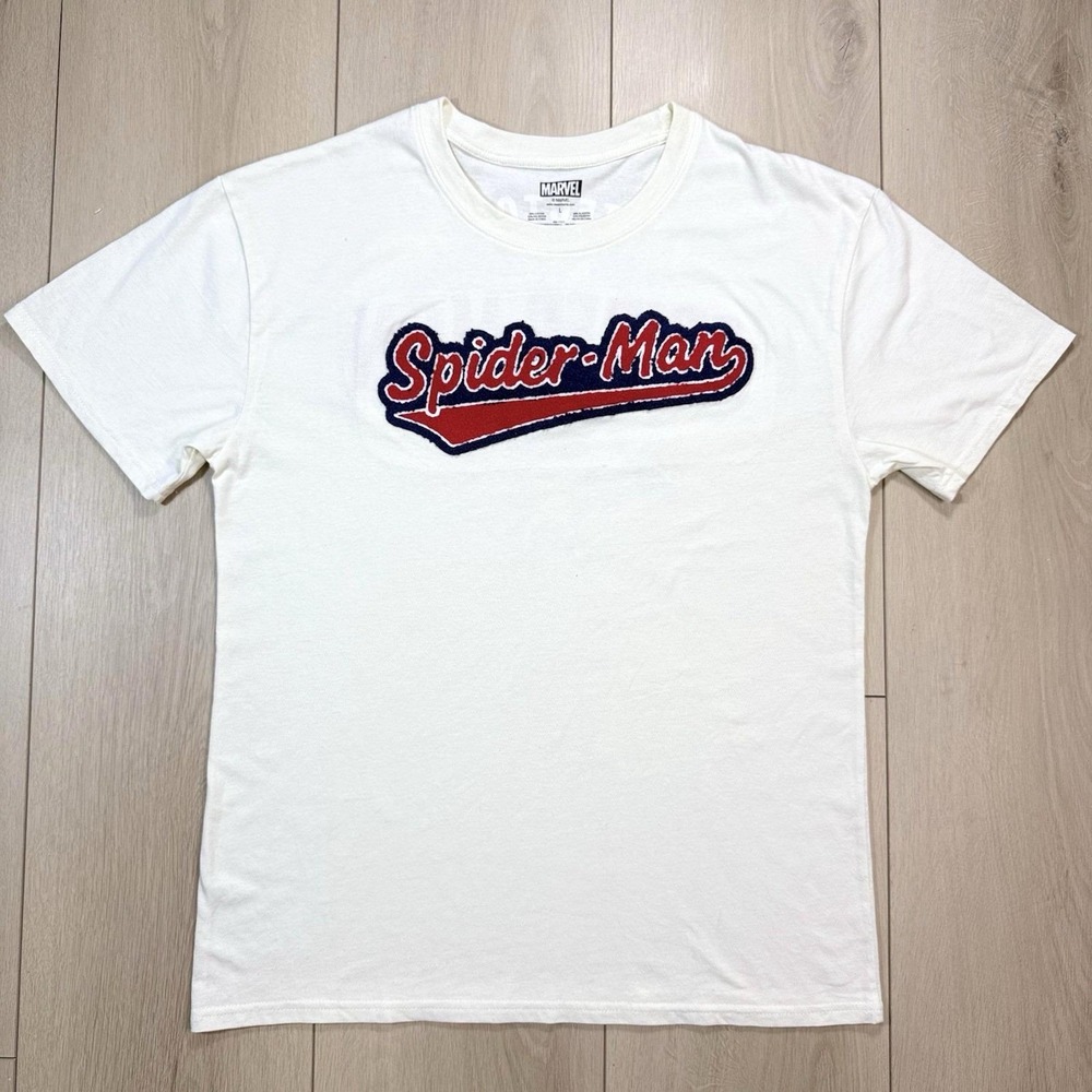 Marvel Spider-Man Protector of NYC Chenille Patch Graphic T-Shirt‎ Men's L Cream